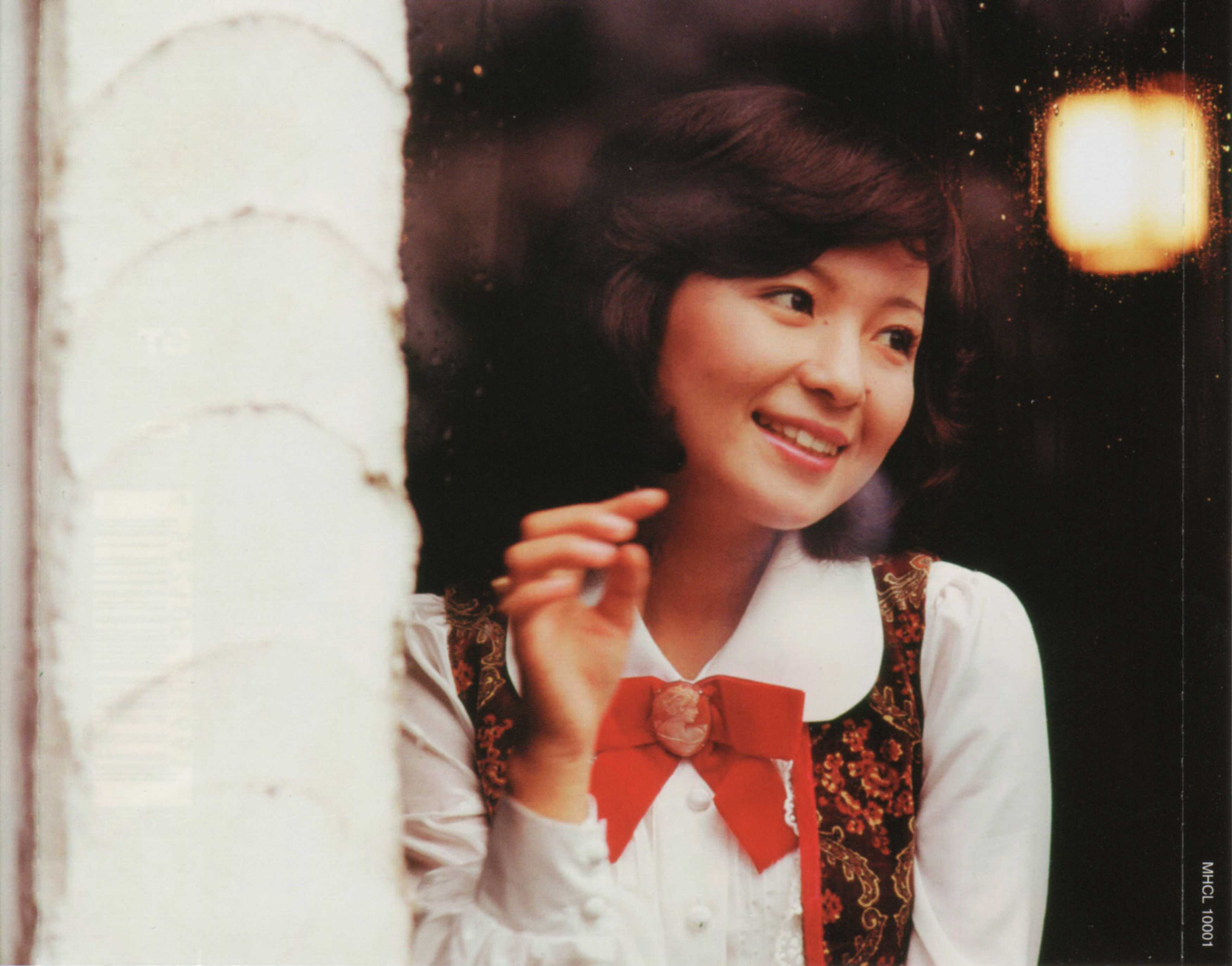 booklet5.jpg