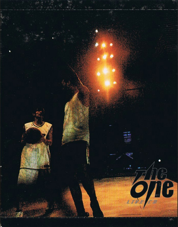 周杰伦.The One 演唱会 封面.jpg