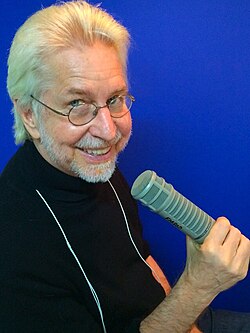 Kamasami_Kong_with_mic,_2017.jpg