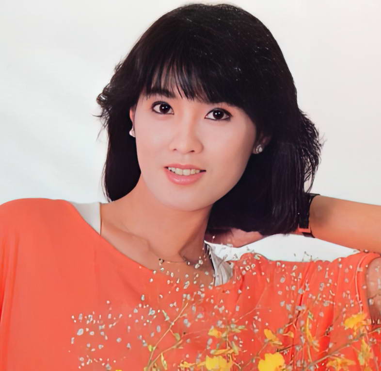 江玲.jpg
